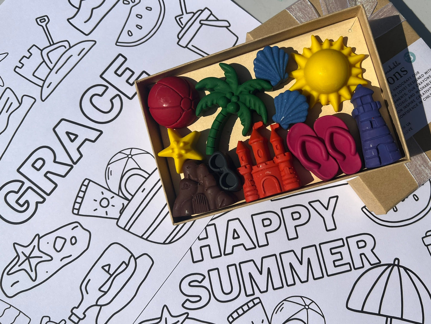 Summer Activity Crayon Set