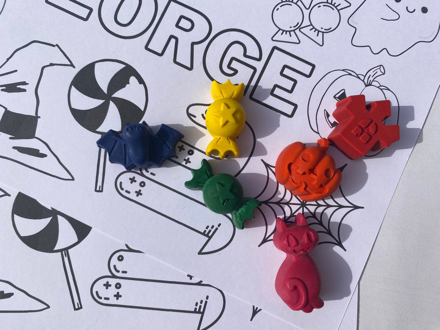 Halloween Personalised Gift Set of Crayons - Trick or Treat Party Bags - Native Crayons