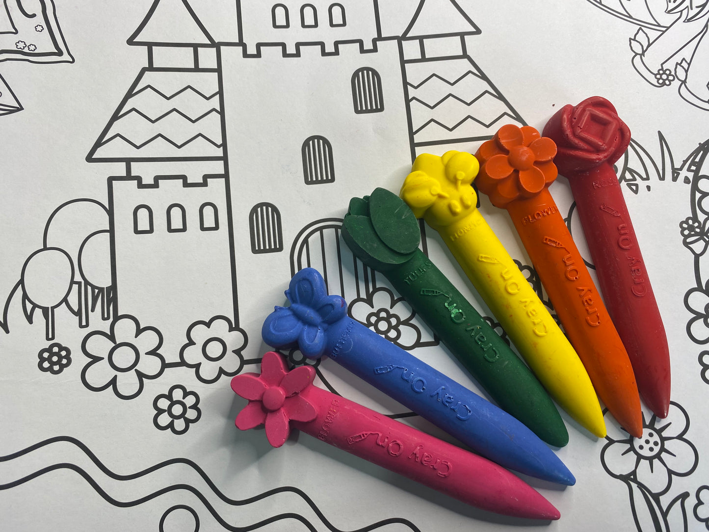 Jumbo Nature Themed Crayons Set and Colouring Mat