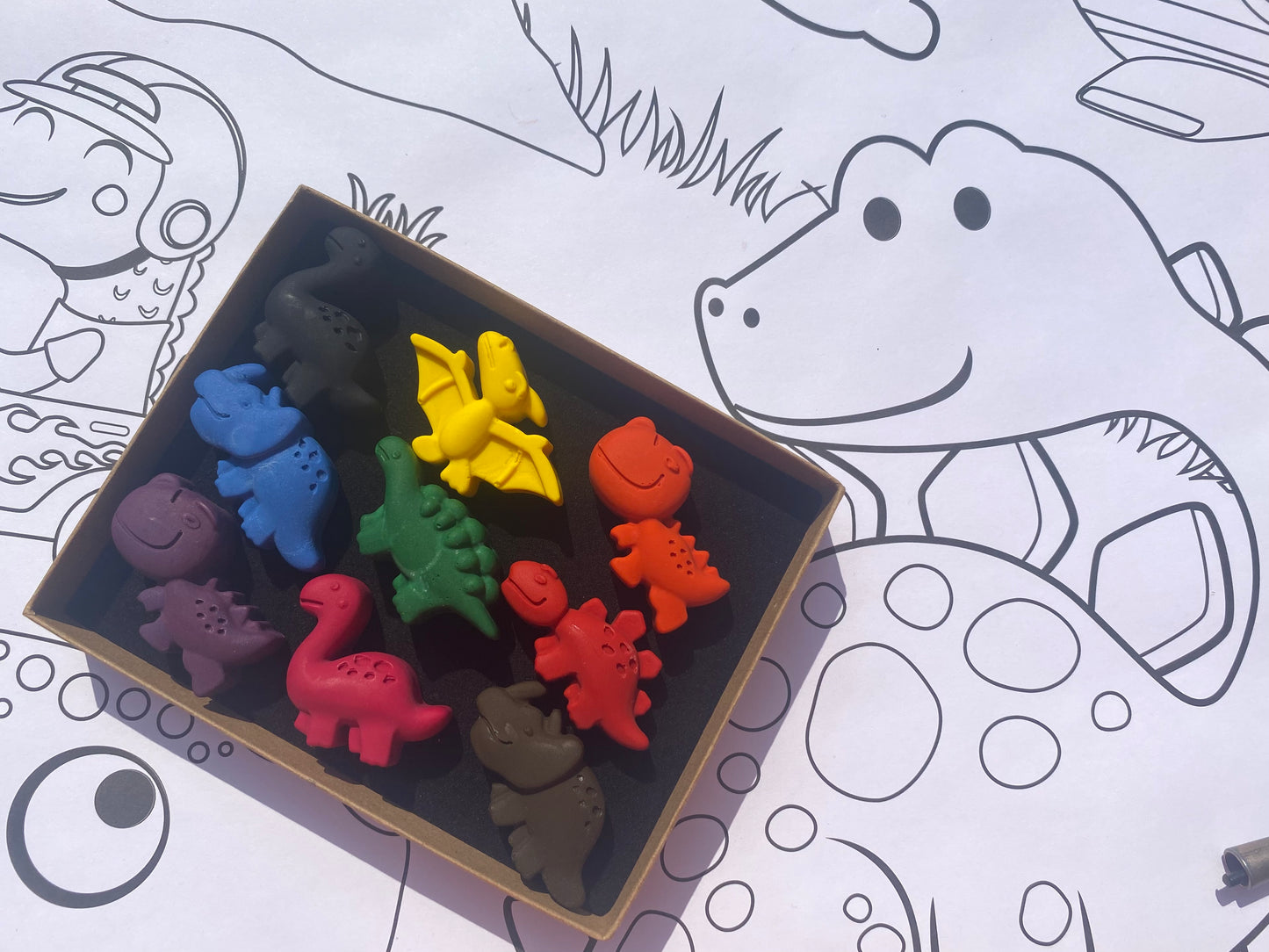 Dinosaur Gift Set of Crayons